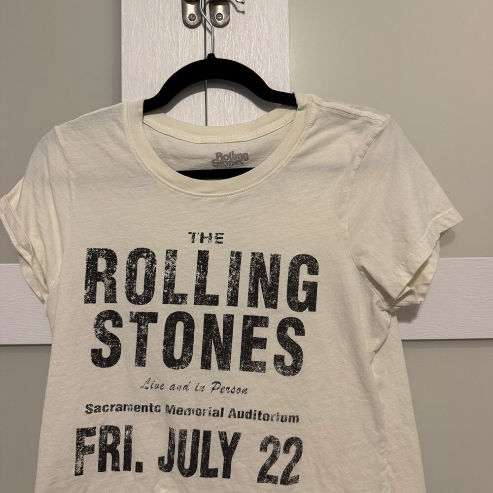 Women’s Rolling Stones Graphic Band Tee People of Leisure White Cropped T-Shirt